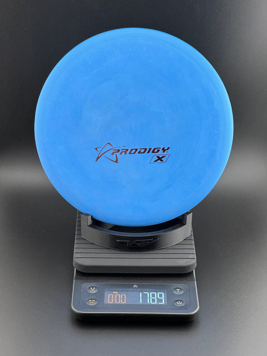 Prodigy M2 - 300 Plastic 179g x-out (Blue)